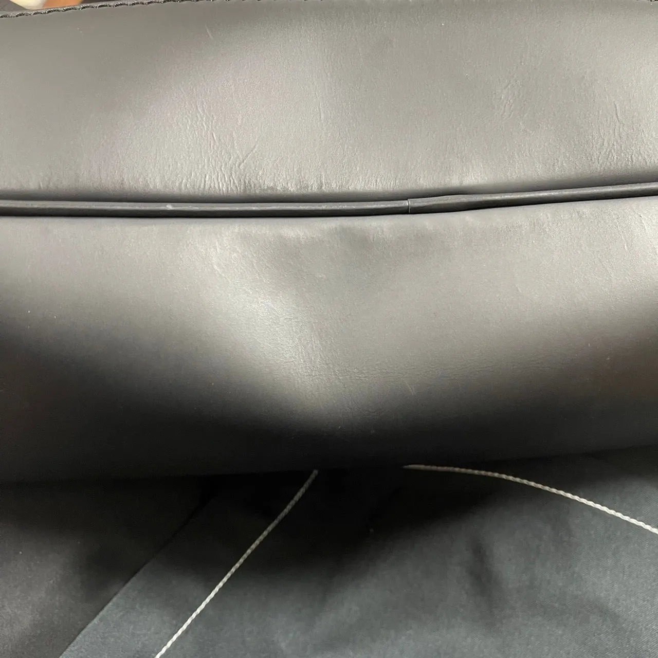 BALENCIAGA バレンシアガ ロゴキャンバスバックパック 品番：392007