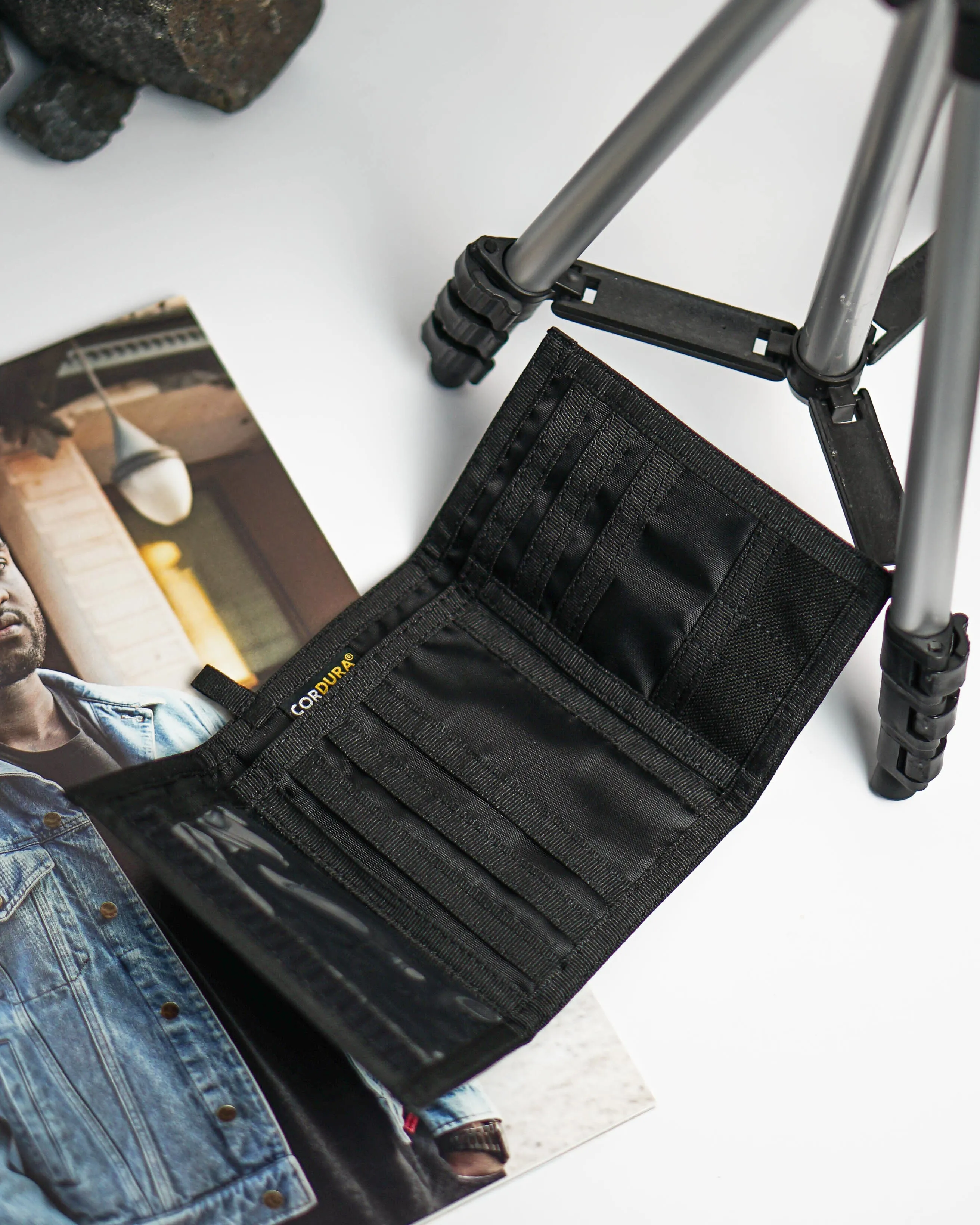 Chameleon Velcro Trifold Mens Wallet-Military Tactical Men Wallets- ID Card Holder - Canvas Thin Front Pocket Travel Wallet-Coin Zipper Pocket-Black