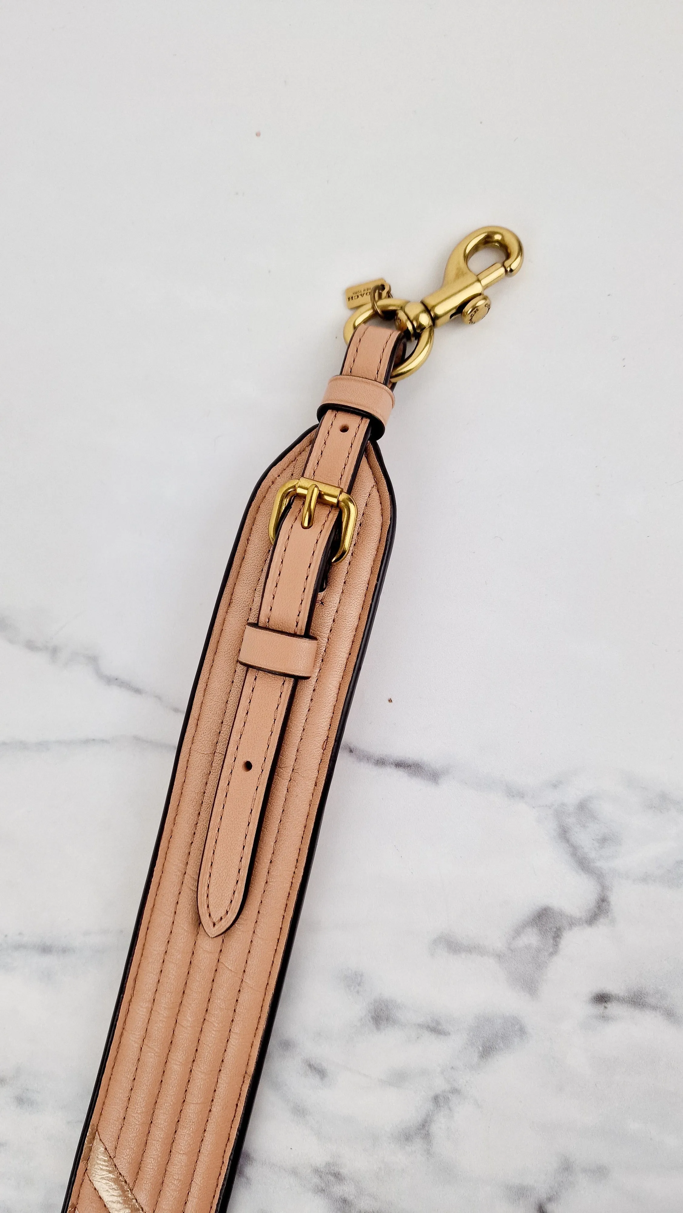 Coach Novelty Strap With Colorblock Deco Quilting Nude Pink - Beige Metallic Leather - Crossbody Shoulder Strap - Coach 68812